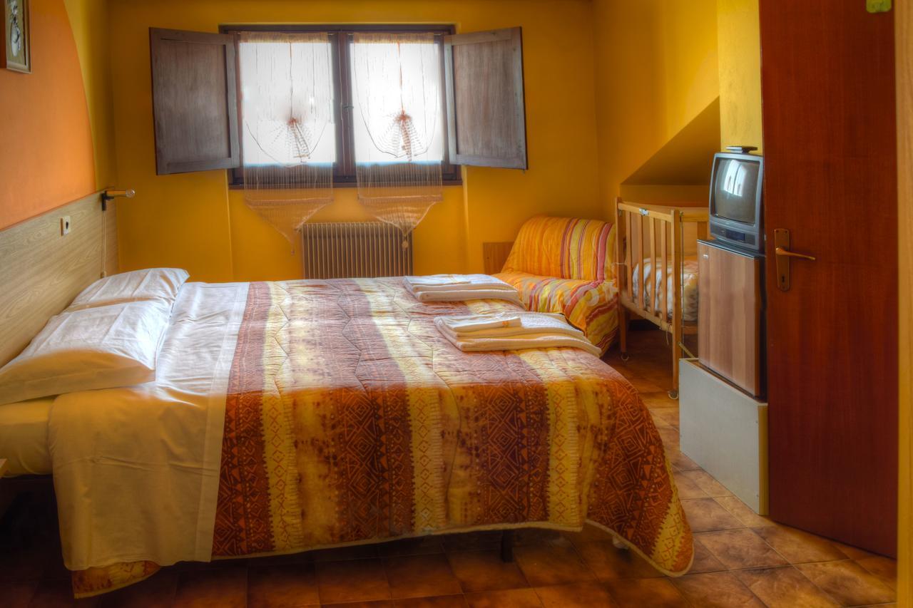 Albergo Rifugio Montecucco Piampaludo Exterior foto